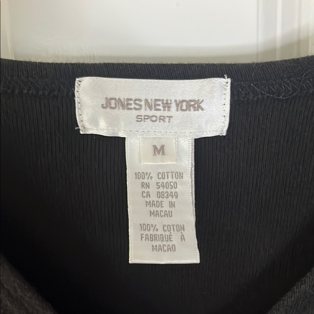 Jones New York Vintage Black Sleeveless  zip up Tunic size medium - Picture 3 of 7